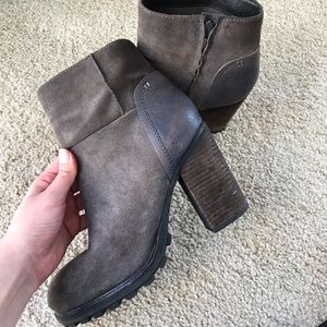Sam Edelman suade grey boots size 8